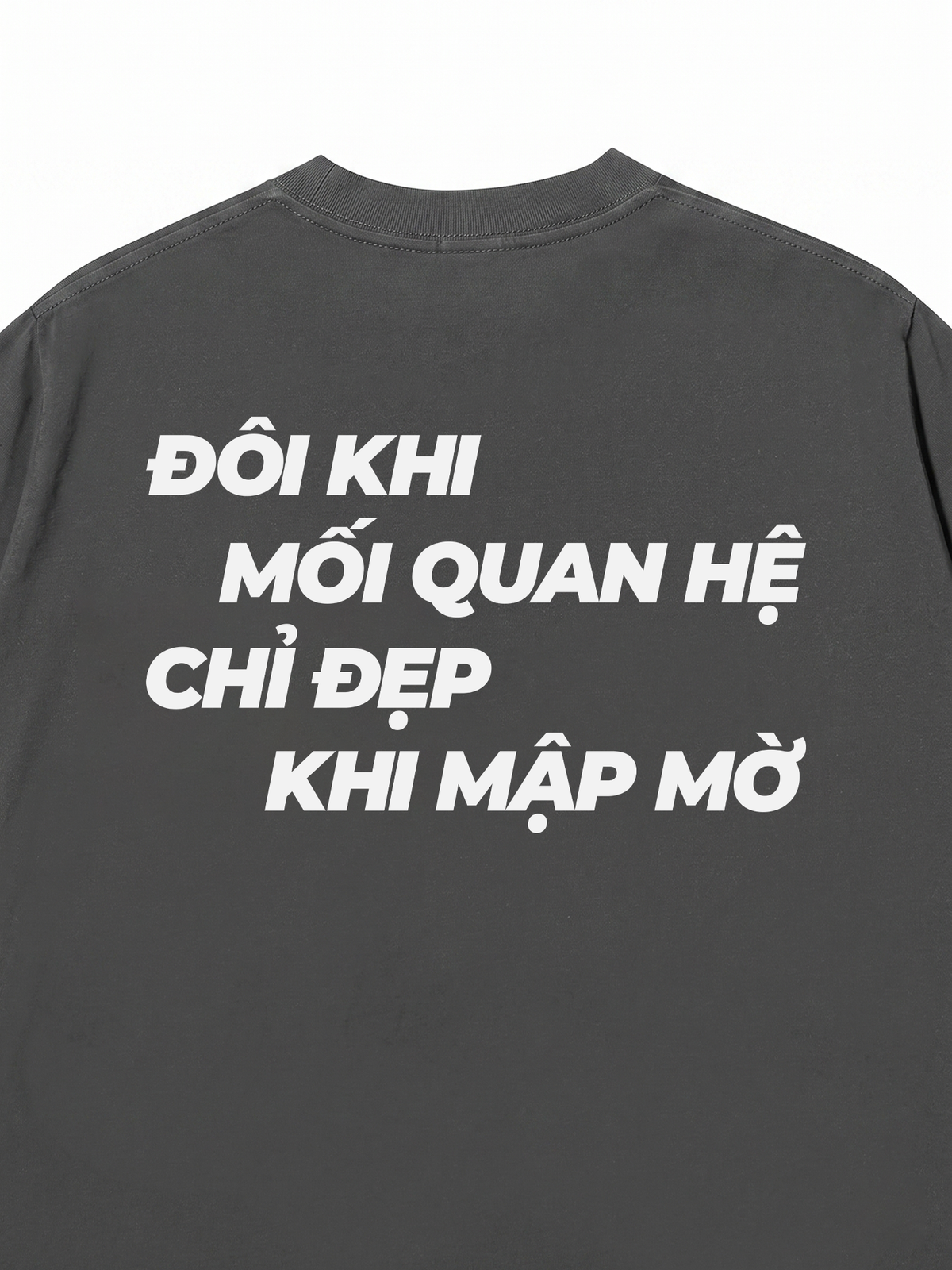 Áo Thun Relaxed Fit Chỉ Đẹp Khi Mập Mờ