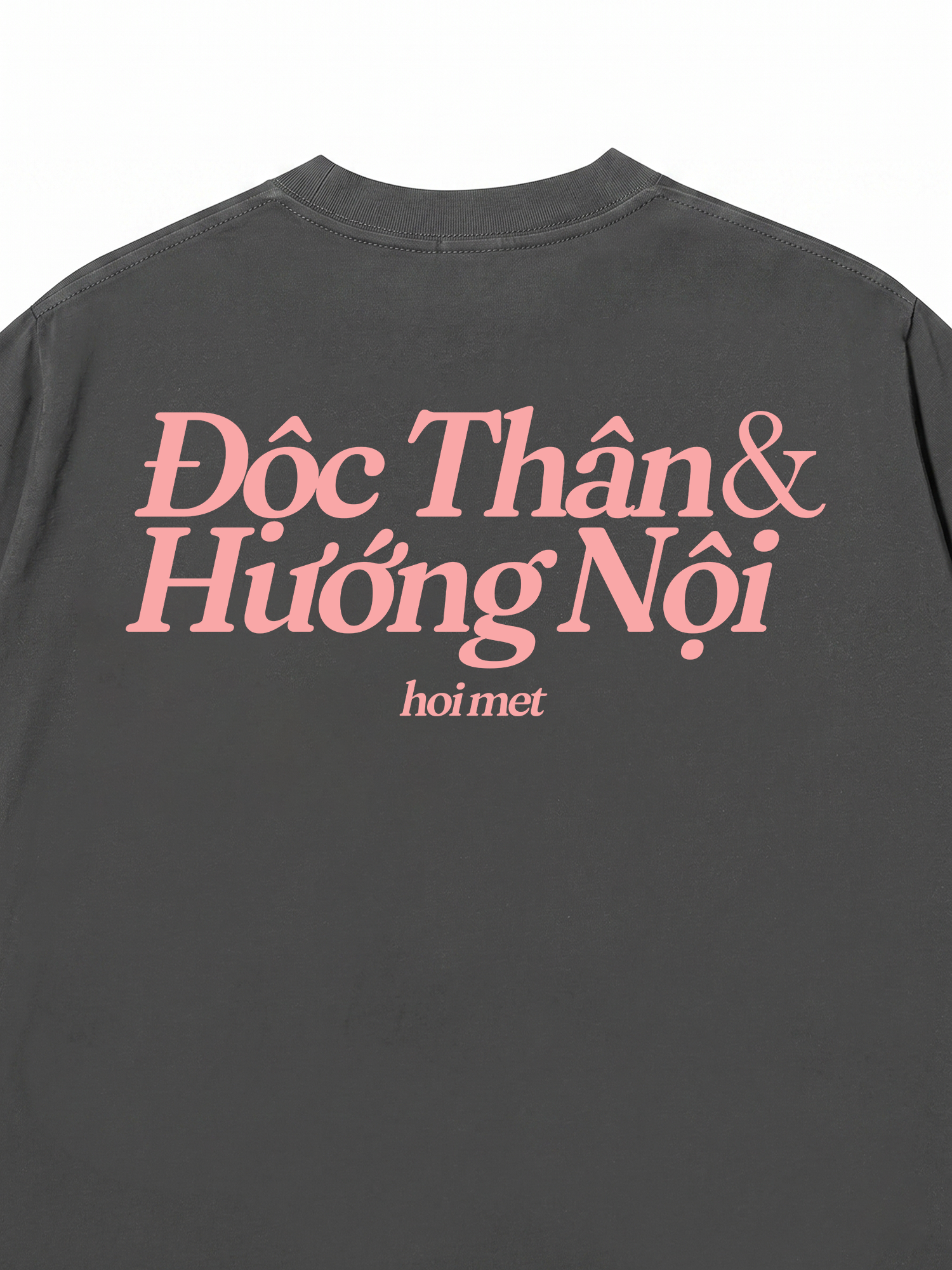 Áo Thun Relaxed Fit Độc Thân & Hướng Nội