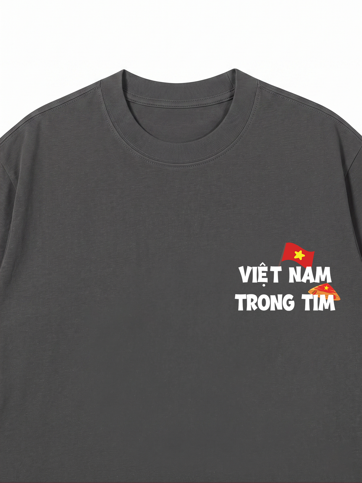 Áo Thun Relaxed Fit Yêu Nước Không Phải Là Trend