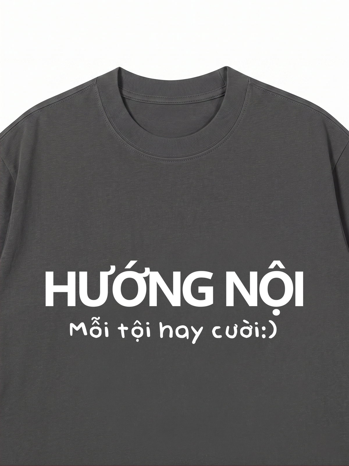 Áo Thun Relaxed Fit Hướng Nội Mỗi Tội Hay Cười