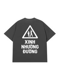 Áo Thun Relaxed Fit Xinh Nhường Đường