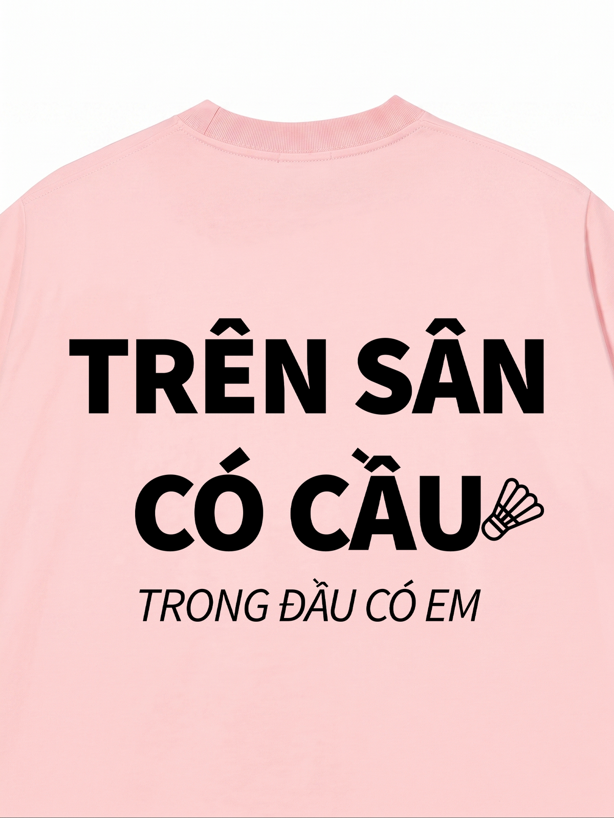 Áo Thun Relaxed Fit Trên Sân Có Cầu