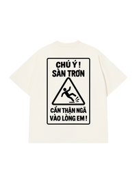 Áo Thun Relaxed Fit Chú Ý Sàn Trơn