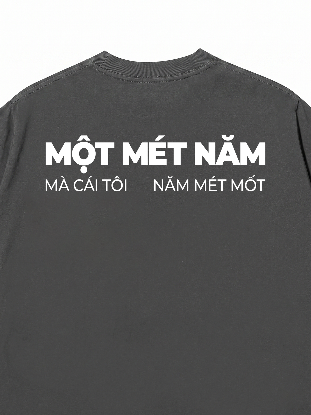 Áo Thun Relaxed Fit Một Mét Năm