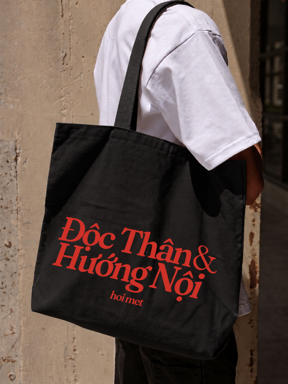 Túi Tote Độc Thân & Hướng Nội