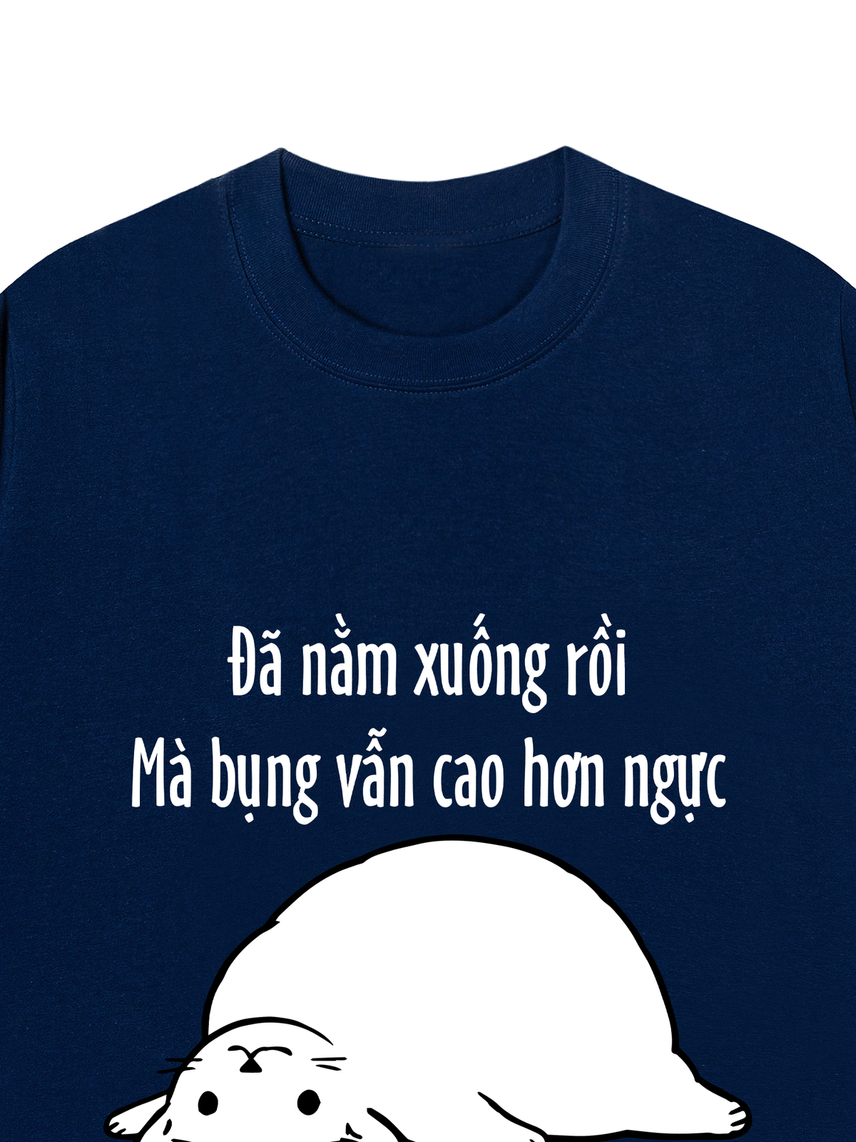 Áo Thun Relaxed Fit Đã Nằm Xuống Rồi Mà Bụng Vẫn Cao Hơn Ngực