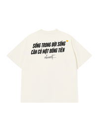 Áo Thun Relaxed Fit Sống Trong Đời Sống