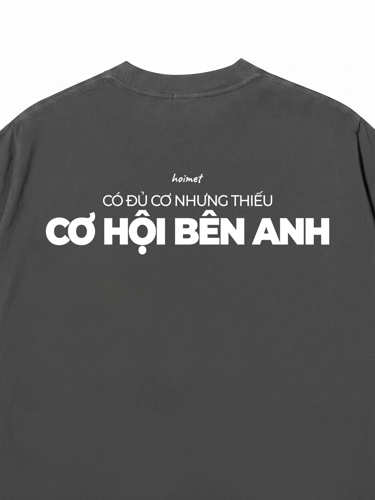 Áo Thun Relaxed Fit Thiếu Cơ Hội Bên Anh