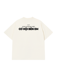Áo Thun Relaxed Fit Thiếu Cơ Hội Bên Em
