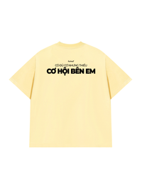 Áo Thun Relaxed Fit Thiếu Cơ Hội Bên Em