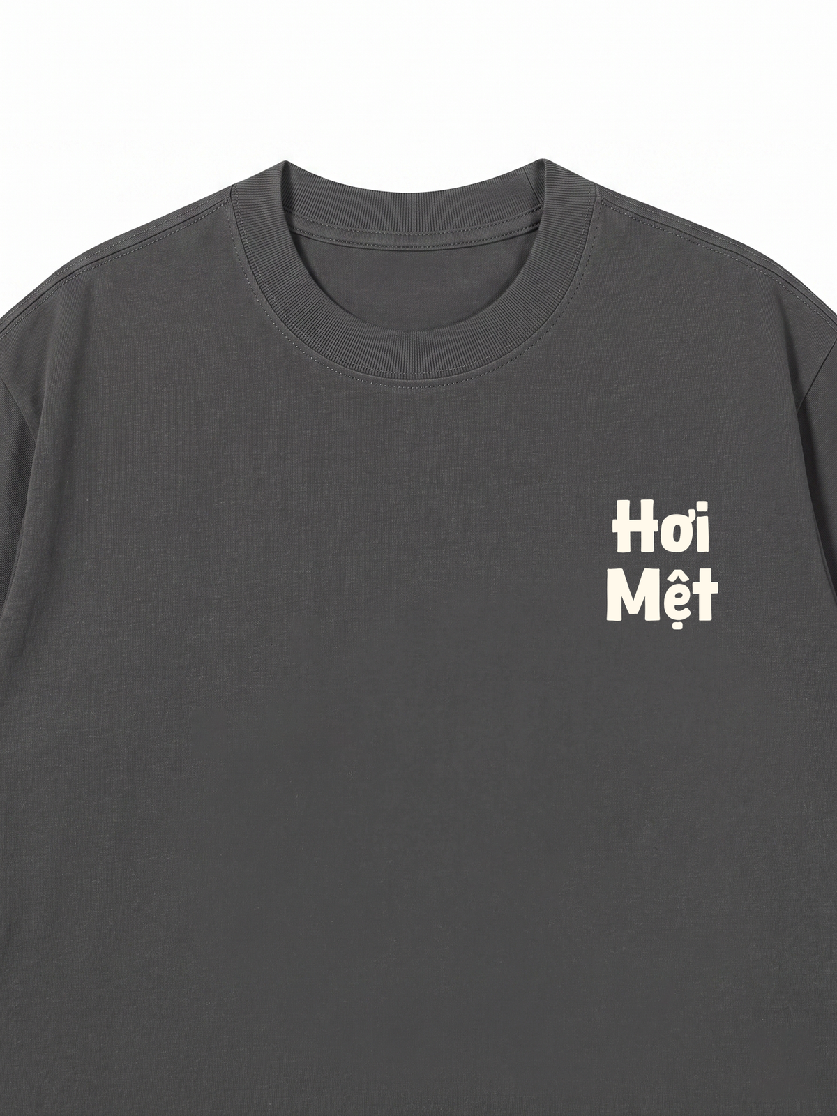 Áo Thun Relaxed Fit Thiếu Nữ Đau Cổ Vai Gáy