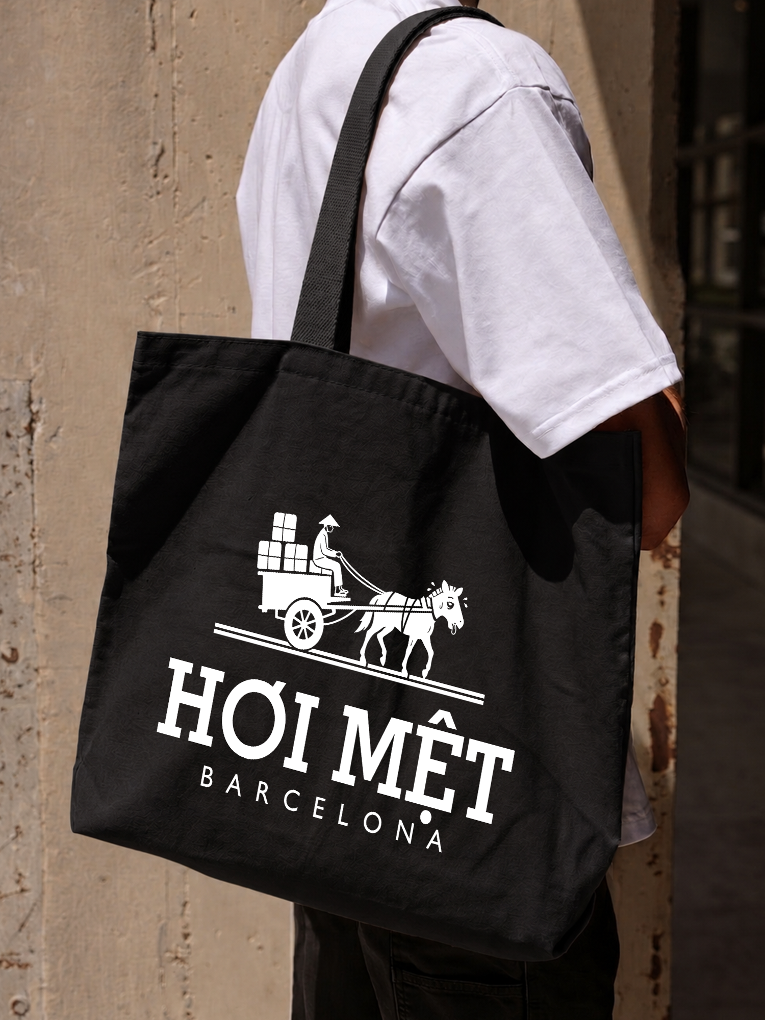 Túi Tote Hơi Mệt Barcelona