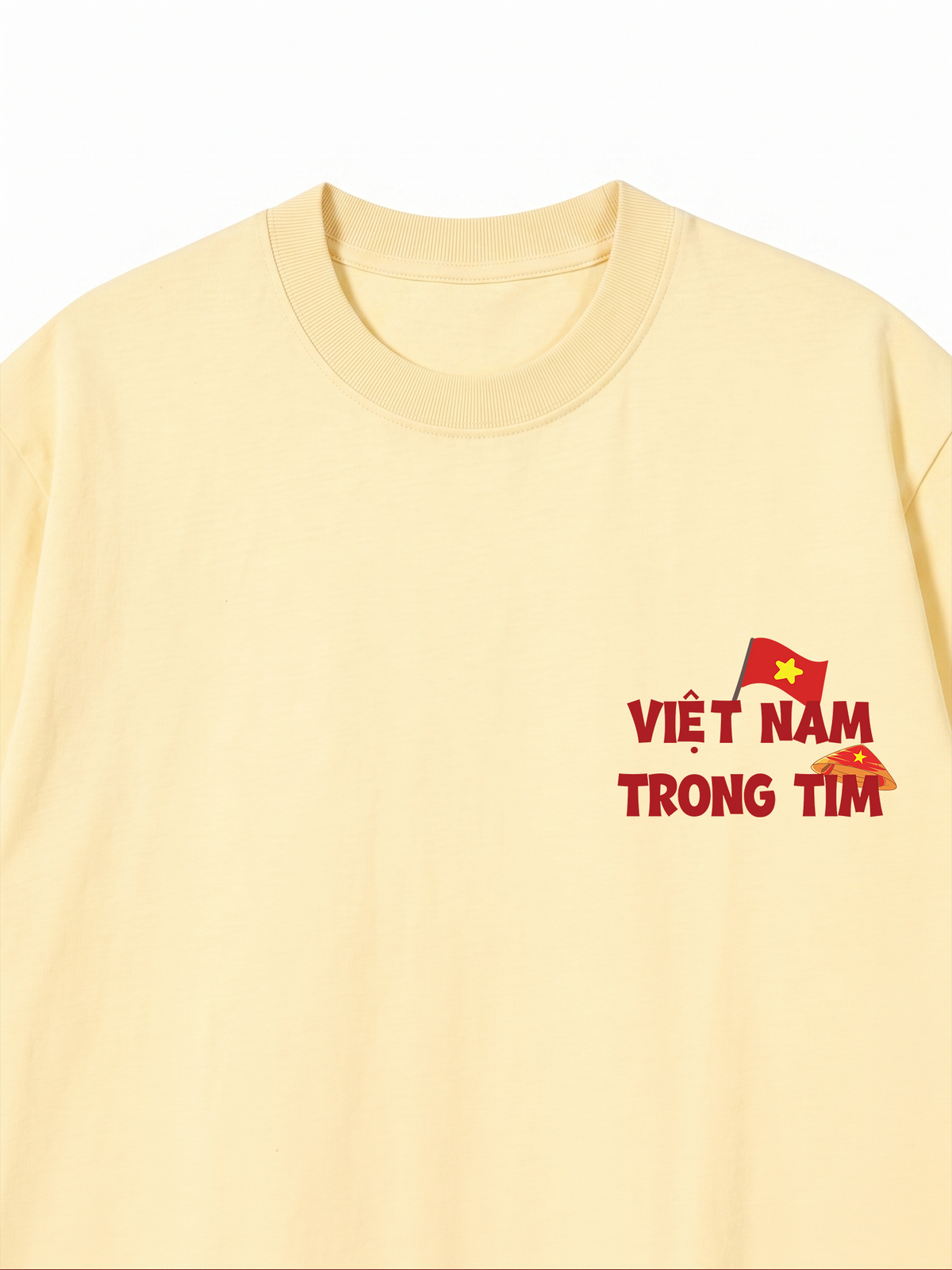 Áo Thun Relaxed Fit Yêu Nước Không Phải Là Trend