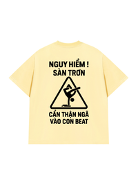 Áo Thun Relaxed Fit Nguy Hiểm Sàn Trơn