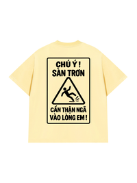 Áo Thun Relaxed Fit Chú Ý Sàn Trơn