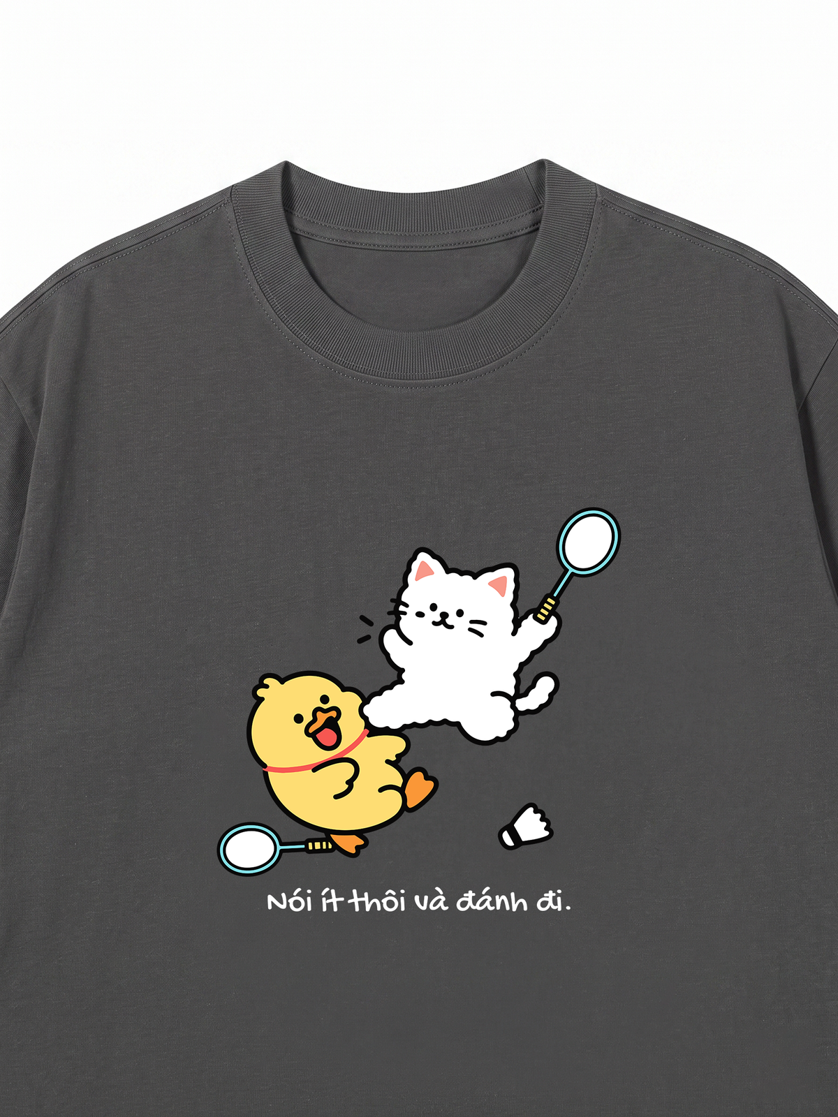 Áo Thun Relaxed Fit Nói Ít Đánh Đi