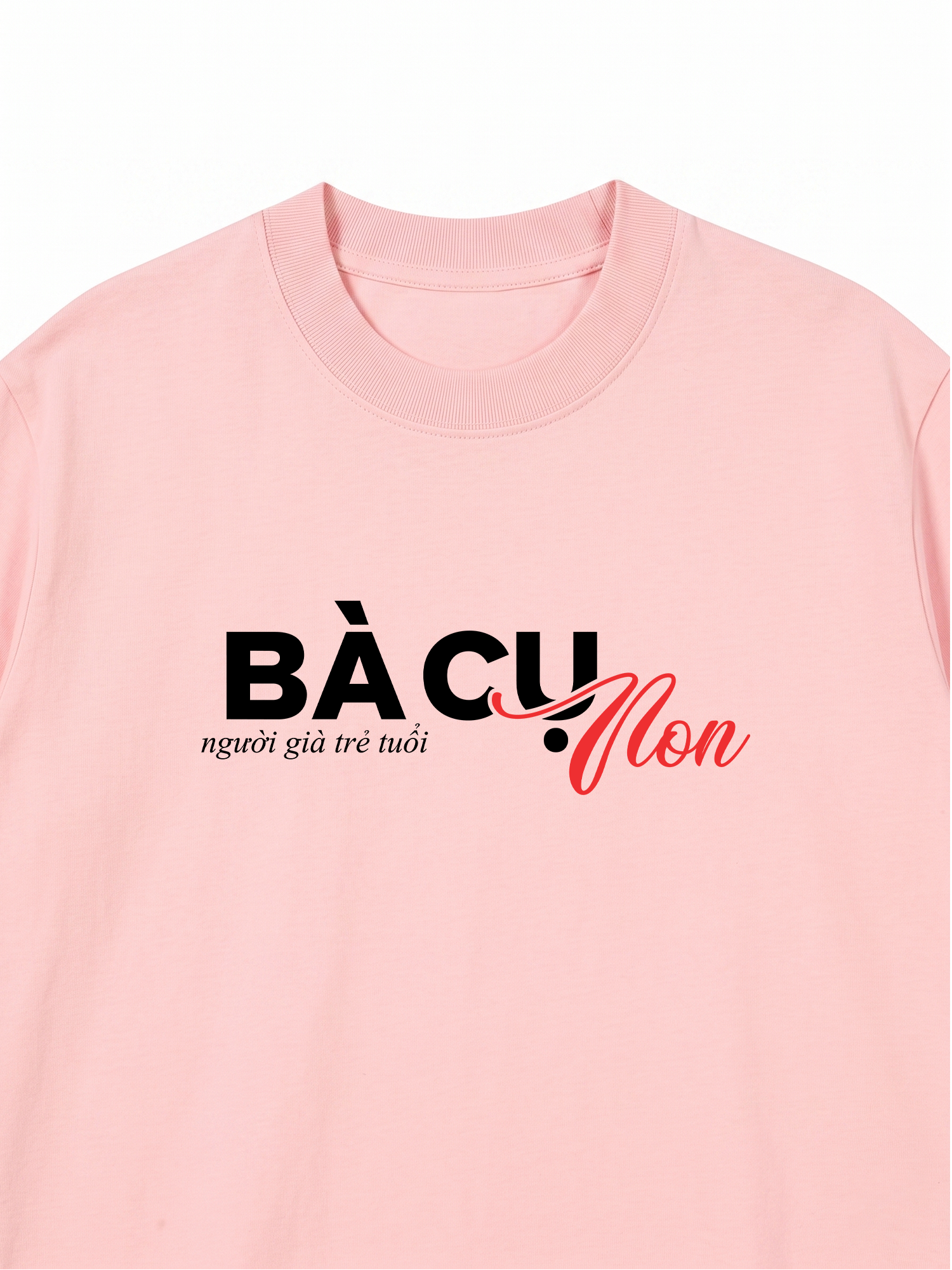 Áo Thun Relaxed Fit Bà Cụ Non
