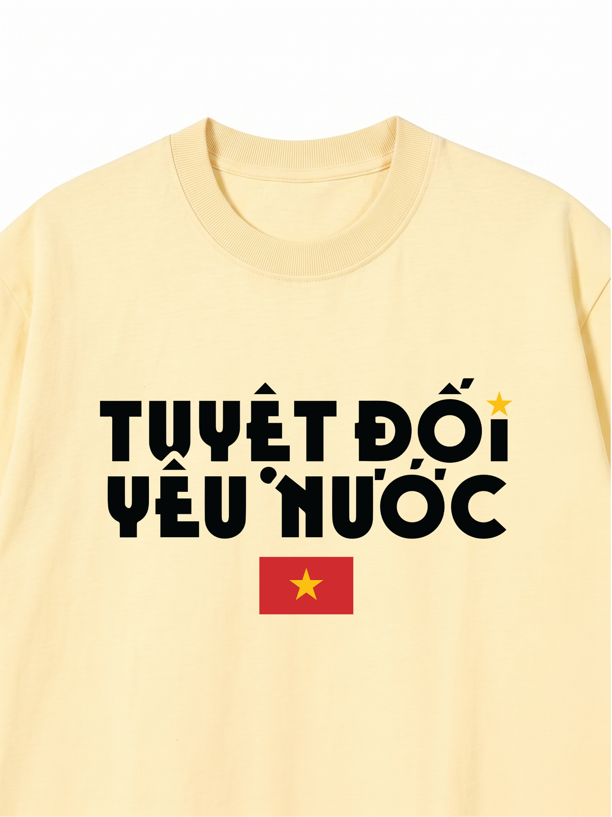 Áo Thun Relaxed Fit Tuyệt Đối Yêu Nước